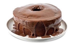 BOLO CASEIRO DE CHOCOLATE COM COBERTURA